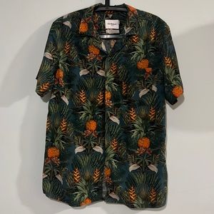 Men's Short Sleeve Button-Down Shirt - Goodfellow & Co size M